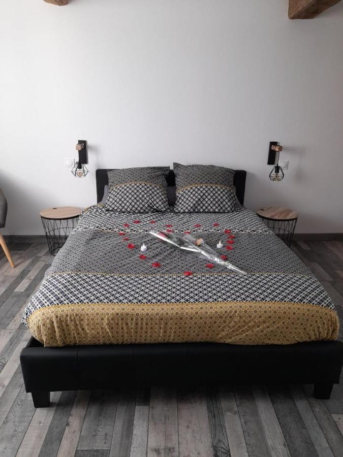 Nuit Romantique Saint-Christophe-en-Brionnais Ngoại thất bức ảnh